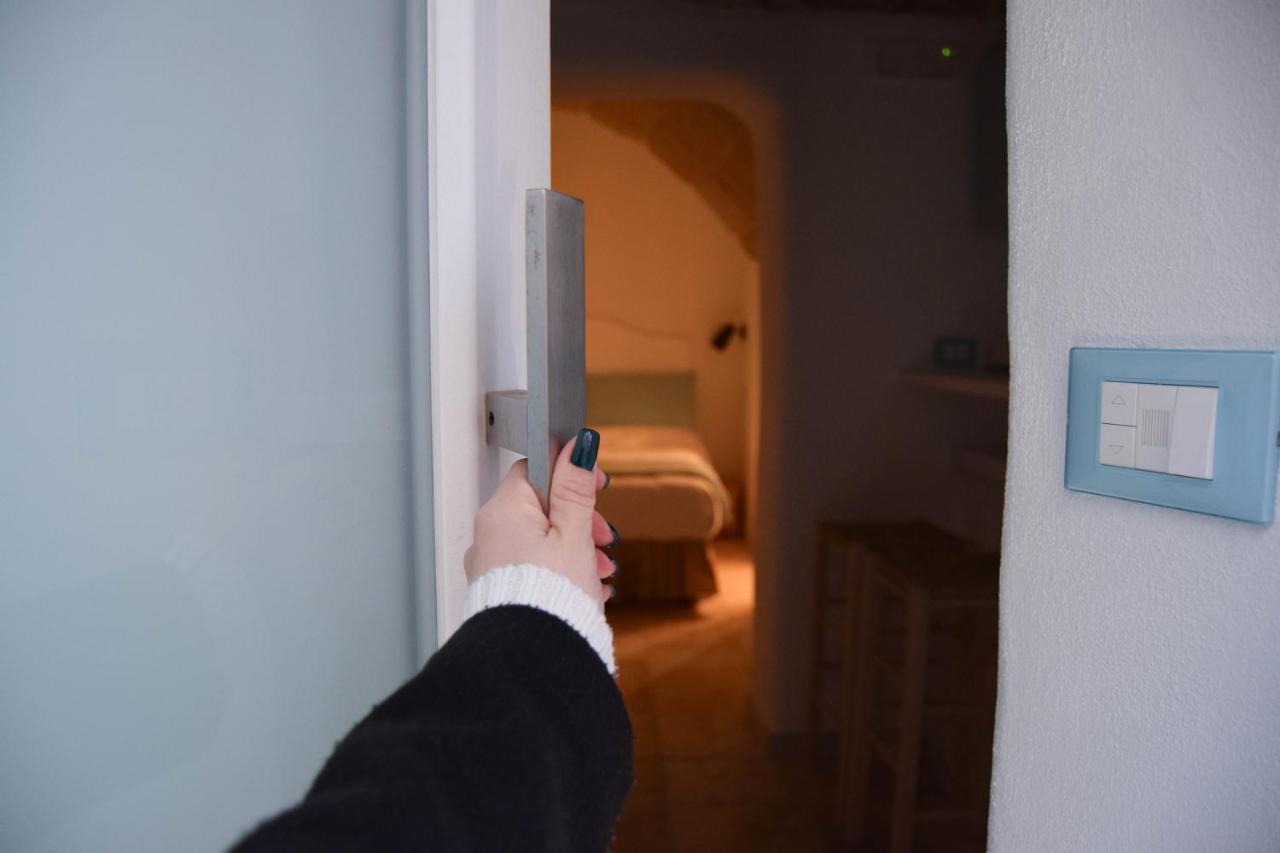 Bed and Breakfast Leavi Полиньяно-а-Маре Экстерьер фото