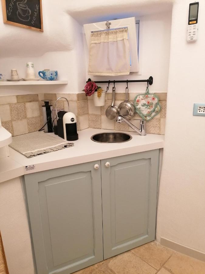 Bed and Breakfast Leavi Полиньяно-а-Маре Экстерьер фото